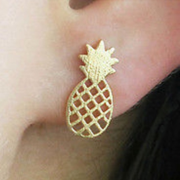🍍 Adorable Metallic Pineapple Fruit Stud Earrings Available In Various Colors🍍 - Picture 4 of 7